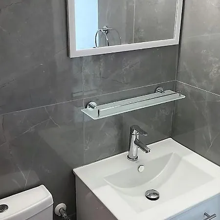 Апартаменти 1 Bedroom With A Magnificent Sea View Лімасол